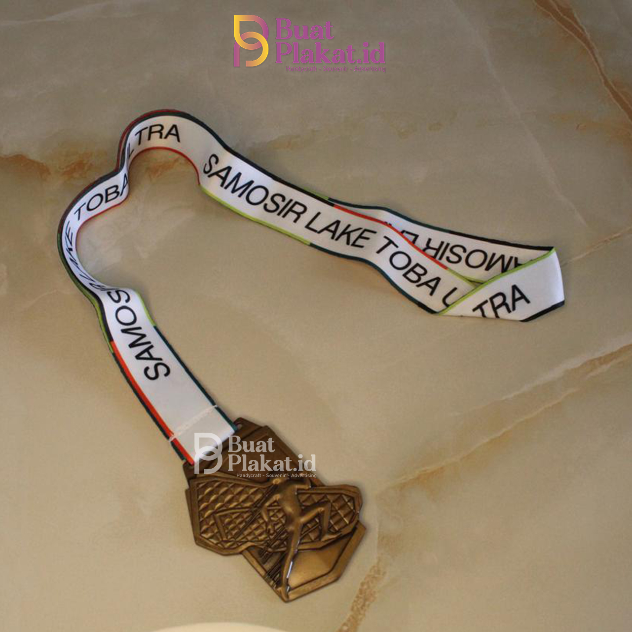 Medali Samosir Lake Toba